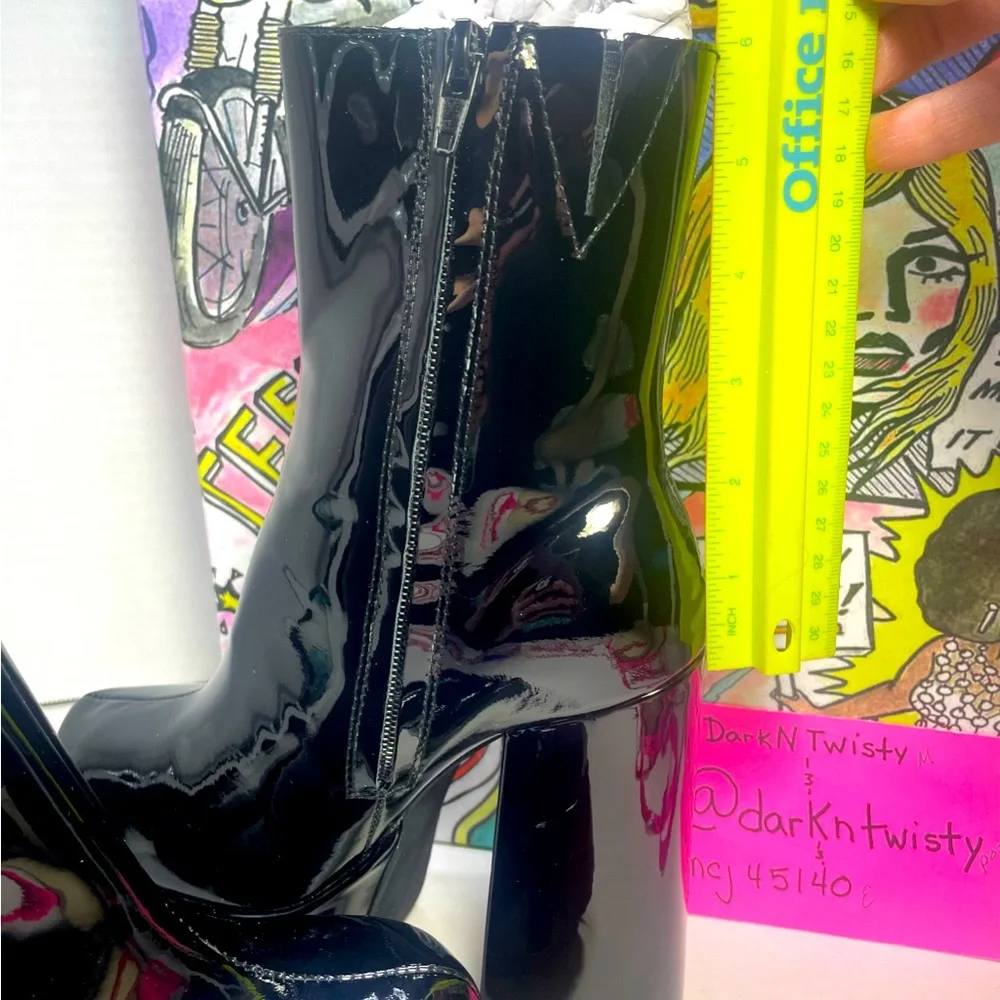 BNIB JEFFREY CAMPBELL WIDOW PATENT LEATHER PLATFORMS 6M